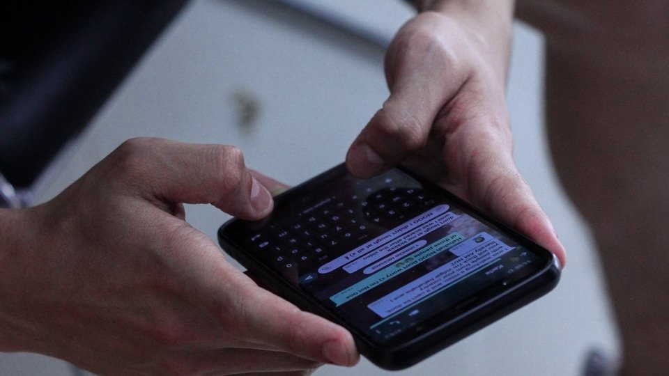 WhatsApp testing a new cross-platform messaging feature called ?third-party chats?